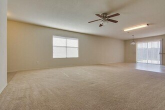 621 Woodpecker Ln in Fort Worth, TX - Building Photo - Building Photo