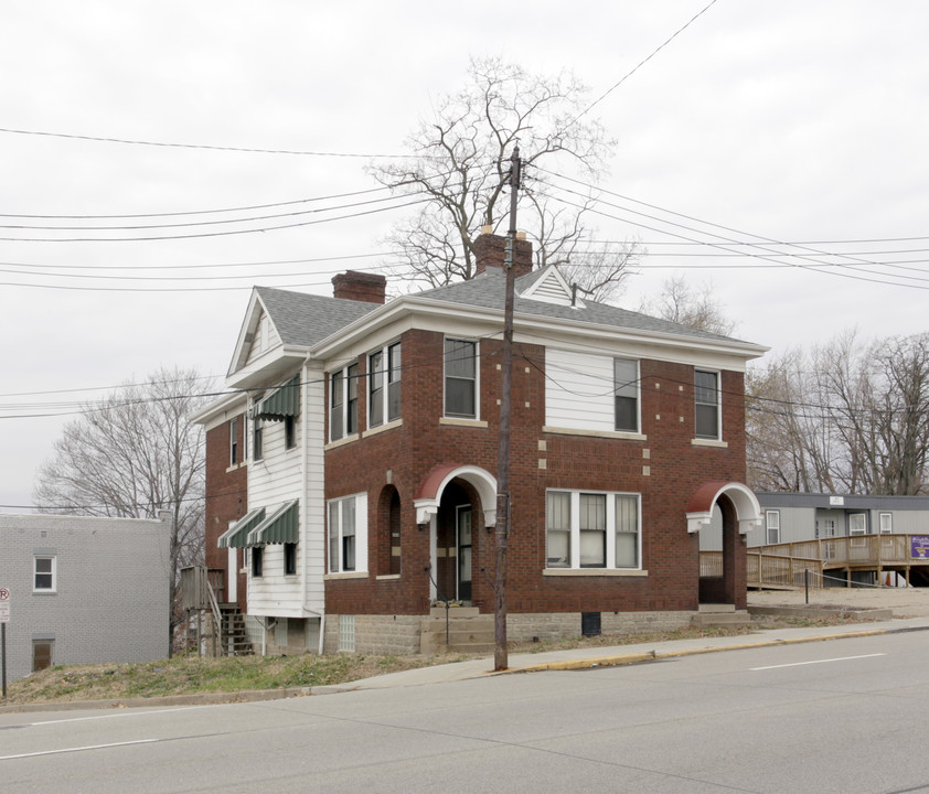 448 Washington Rd in Pittsburgh, PA - Building Photo