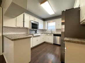 6317 N Warren Ave in Oklahoma City, OK - Building Photo - Building Photo