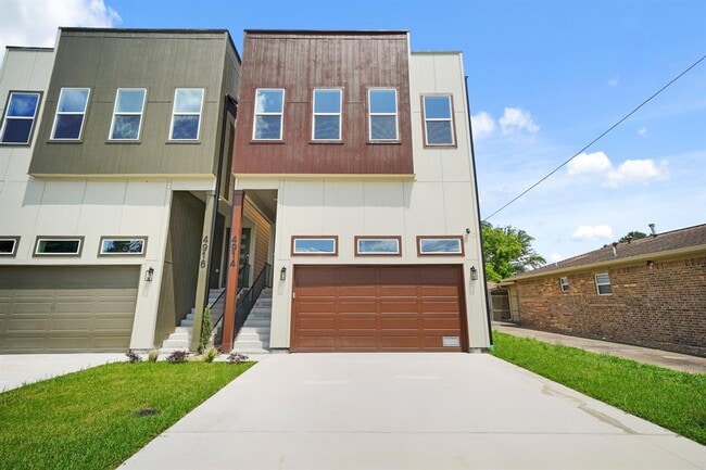 property at 4914 Lavender St