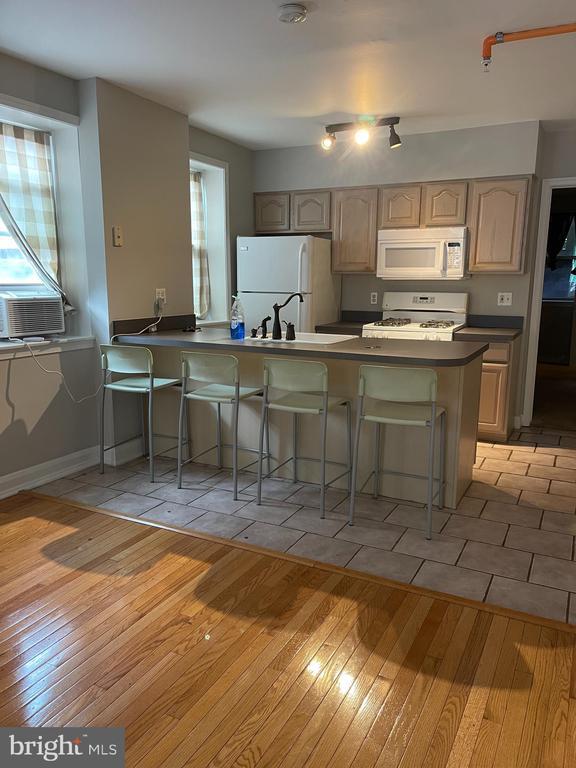 804 N Calvert St in Baltimore, MD - Building Photo - Building Photo