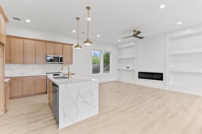 3110 Live Oak St in Houston, TX - Building Photo - Building Photo