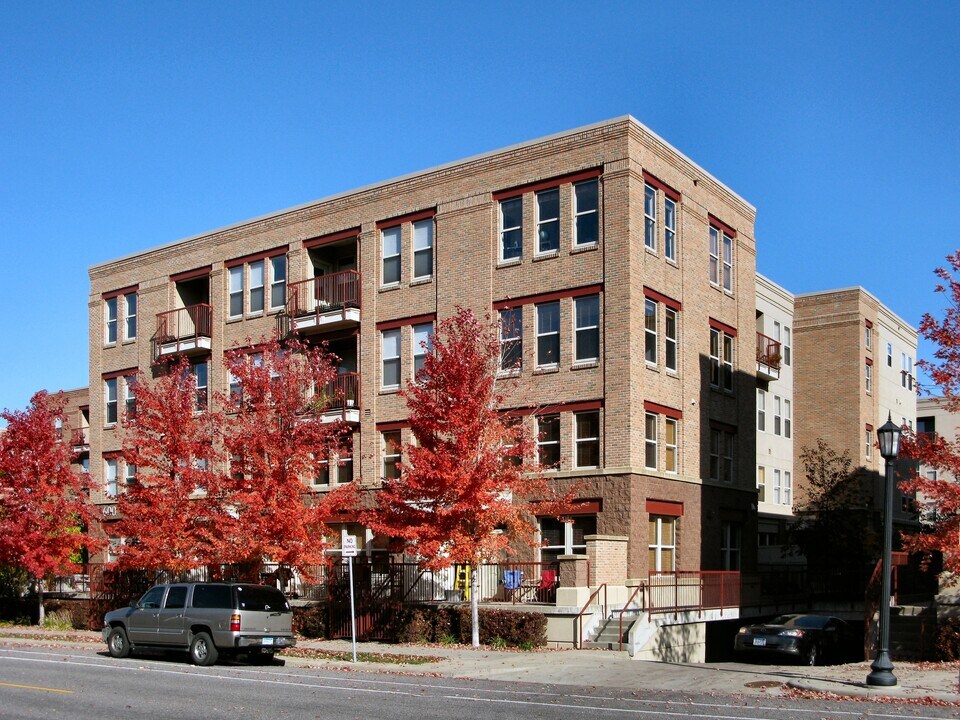 600 N 2nd St in Minneapolis, MN - Building Photo