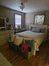 23 Seaman Neck Rd in Dix Hills, NY - Building Photo - Building Photo