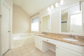 14931 Chestnut Falls Dr in Cypress, TX - Building Photo - Building Photo