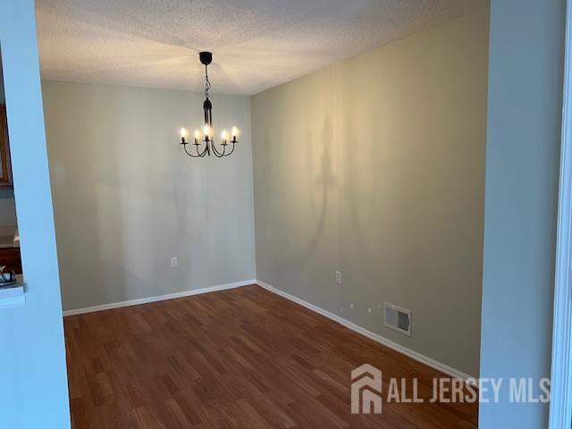 73 Brighton Way in North Brunswick, NJ - Building Photo - Building Photo