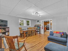 134 Phillips Ave in Pemberton Township, NJ - Foto de edificio - Building Photo