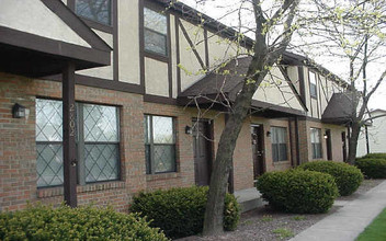 Independence Square Condominiums in Reynoldsburg, OH - Building Photo - Building Photo