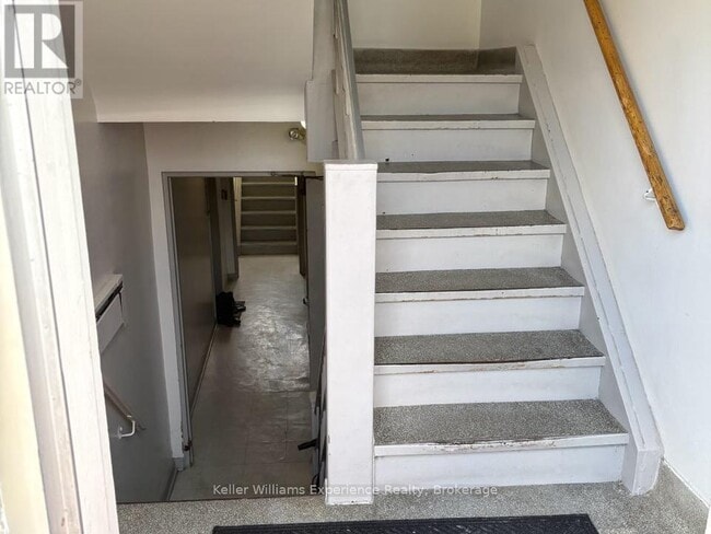 2251 Kipling Ave in Toronto, ON - Building Photo - Building Photo