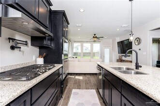 6101 White River Dr in McAllen, TX - Building Photo - Building Photo