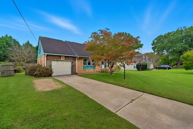 property at 41 Wendfield Cir