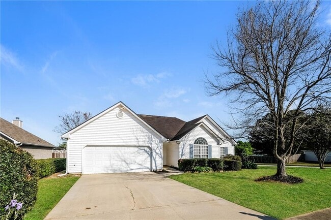 3352 Summit Creek Ln in Loganville, GA - Building Photo - Building Photo