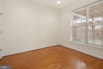13211 Windy Oak Way in Oak Hill, VA - Building Photo - Building Photo