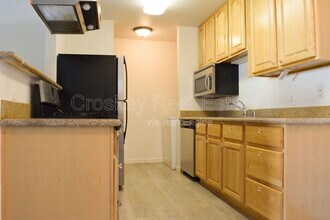 2225 Lakeview Cir in Pittsburg, CA - Building Photo - Building Photo