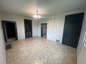 924 N Franklin St in Danville, IL - Building Photo - Building Photo