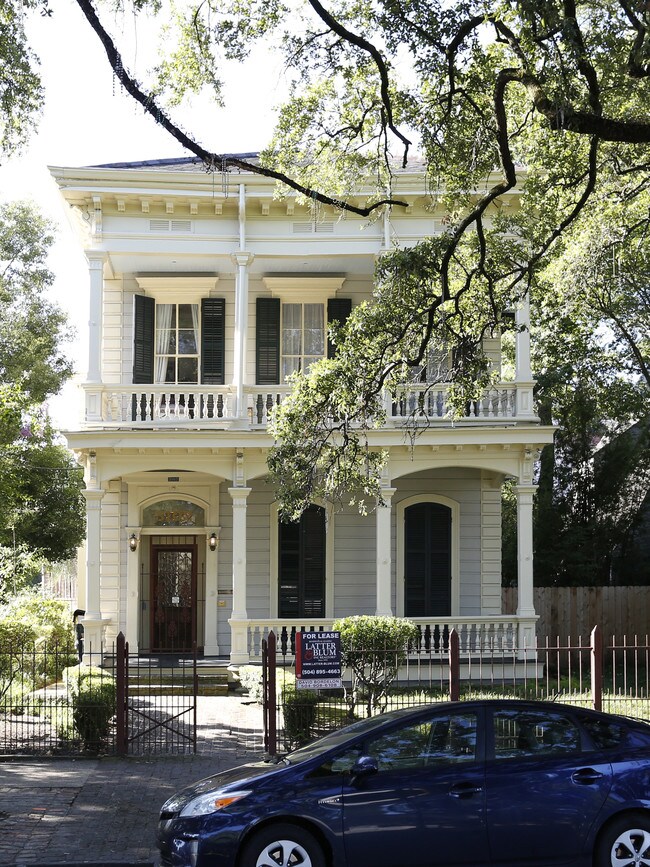 St. Charles 1 in New Orleans, LA - Building Photo - Building Photo