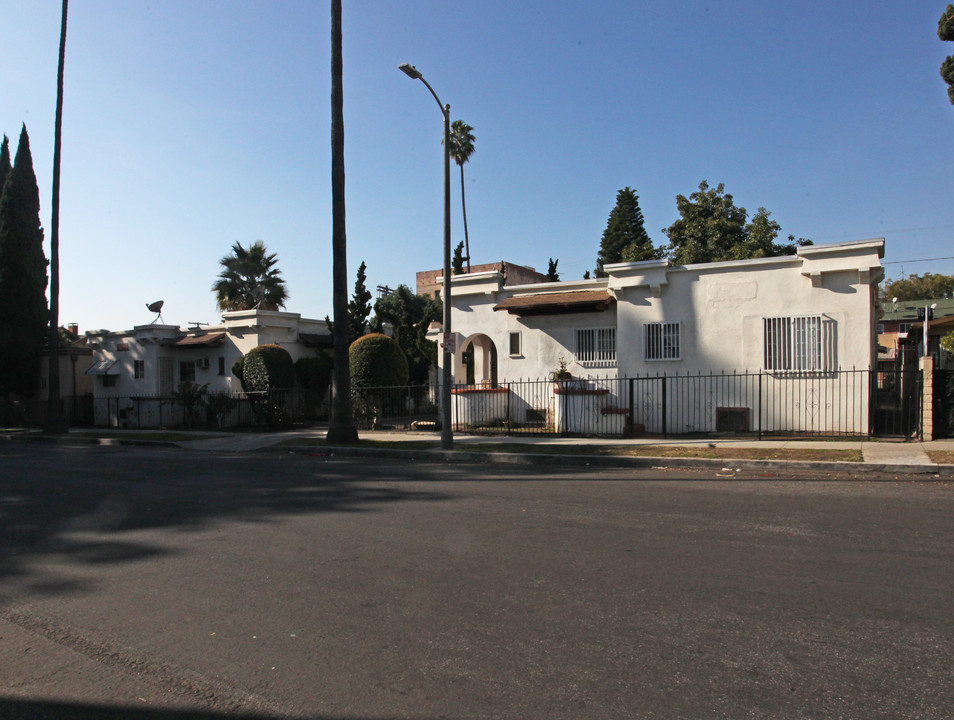 1631 N Kingsley Dr in Los Angeles, CA - Building Photo