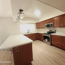 3137 W Wescott Dr in Phoenix, AZ - Building Photo - Building Photo