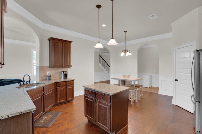 property at 12 Hillfoots Ct