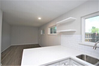9733 Neuens Rd in Houston, TX - Building Photo - Building Photo