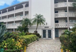 2001 Granada Dr in Coconut Creek, FL - Building Photo - Building Photo