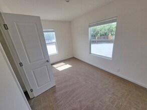 509 E Sullivan St in Coalinga, CA - Building Photo - Building Photo