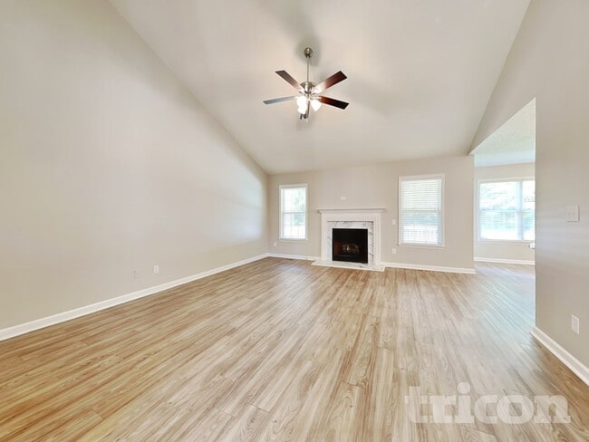 46 Albemarle Dr in Clayton, NC - Foto de edificio - Building Photo