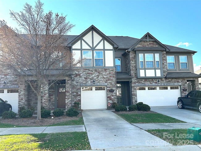 property at 5733 Lachlan Hill Ln