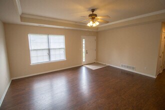 1871 Harmony St in Columbia, MO - Building Photo - Building Photo