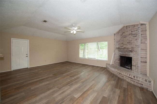 16774 Glen Eagle Dr N in Conroe, TX - Building Photo - Building Photo