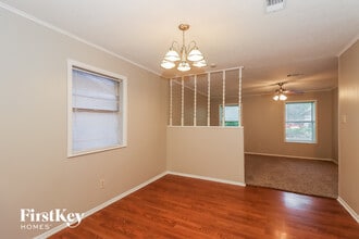 2518 San Antonio St in Pearland, TX - Building Photo - Building Photo