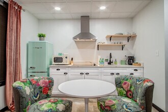 1020 16th St NW in Washington, DC - Building Photo - Building Photo