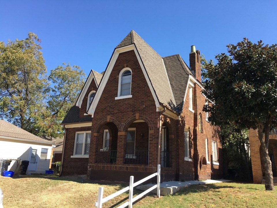 1812 N Gatewood Ave in Oklahoma City, OK - Building Photo