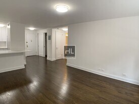 E 16 ST in New York, NY - Building Photo