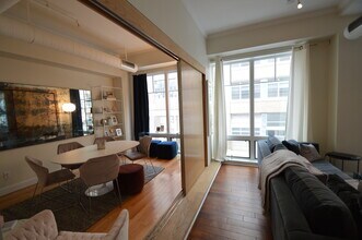 139 E Berkeley St, Unit 203 in Boston, MA - Building Photo - Building Photo