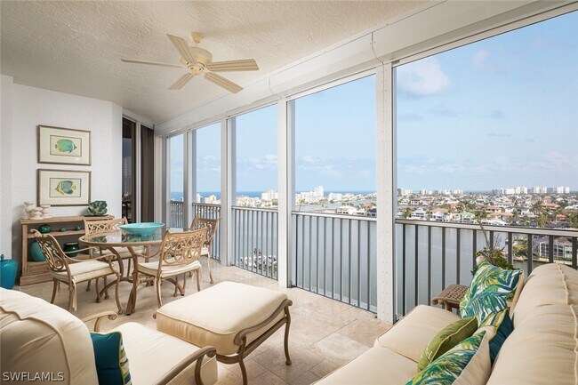 410 Flagship Dr in Naples, FL - Building Photo - Building Photo
