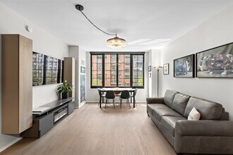 1425 Hudson St in Hoboken, NJ - Building Photo - Building Photo