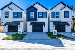 5402 Margarita St in Houston, TX - Building Photo