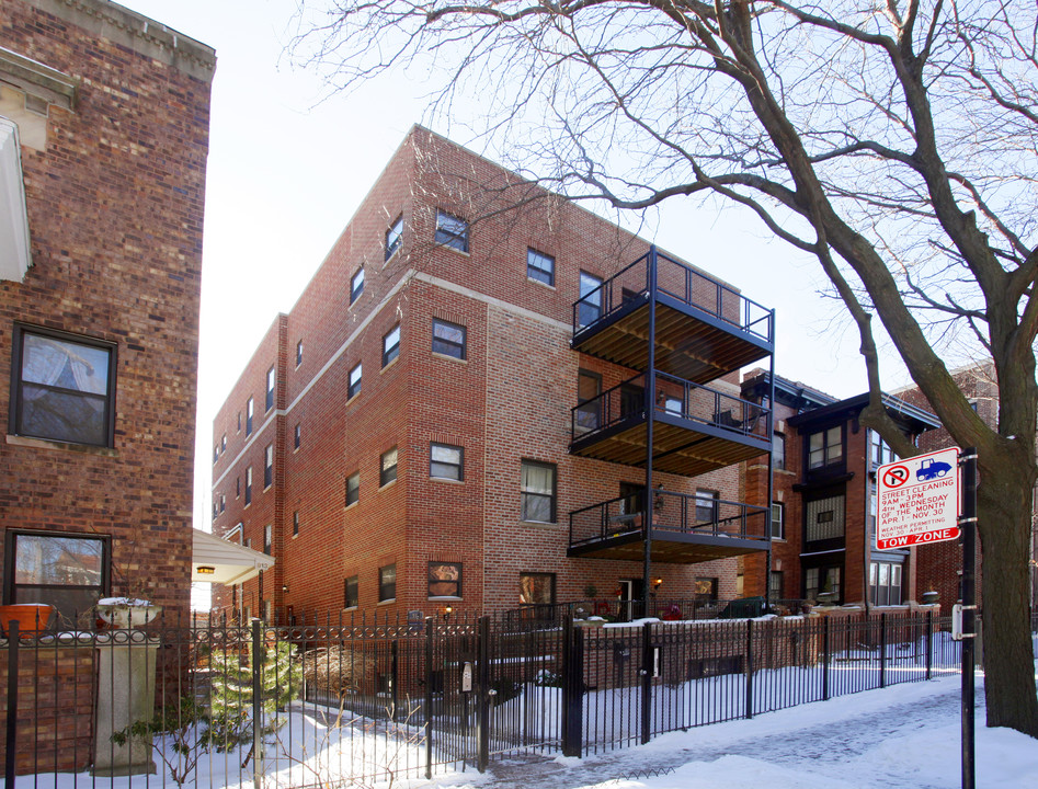 917 W Agatite Ave in Chicago, IL - Foto de edificio