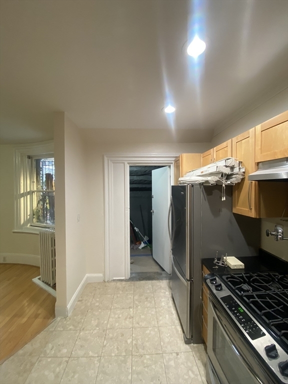 462 Massachusetts Ave, Unit 1 in Boston, MA - Building Photo - Building Photo