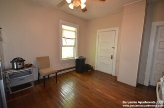 77 Walnut St, Unit 1 in Brookline, MA - Building Photo - Building Photo