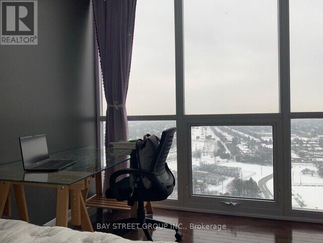 5791 Yonge St in Toronto, ON - Building Photo - Building Photo