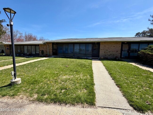 property at 20 Yorkshire Ct