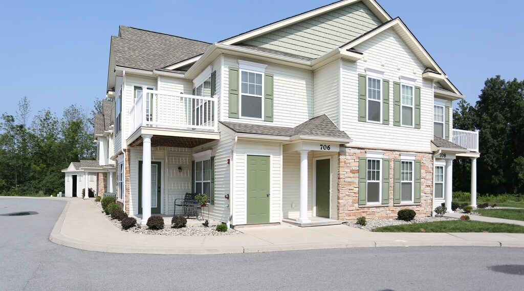 Lehigh Park Apartments & Townhomes Henrietta, NY Apartments