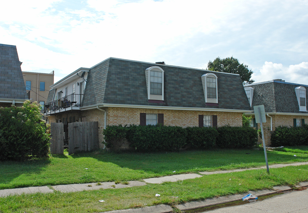 2904 Houma Blvd in Metairie, LA - Building Photo