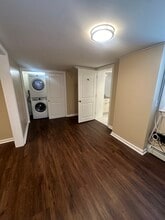 104 John St, Unit 1 in Providence, RI - Foto de edificio - Building Photo