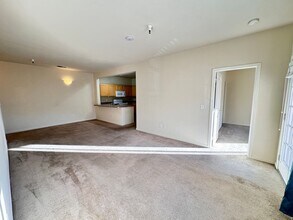 200 Talus Way in Reno, NV - Building Photo - Building Photo