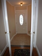 72 Pearsall Ave in Lynbrook, NY - Building Photo - Building Photo