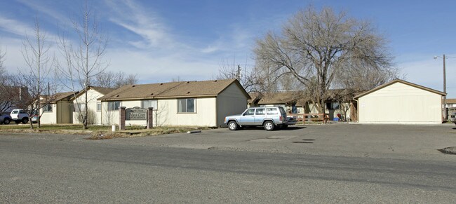 Nyssa Court Apartments in Nyssa, OR - Foto de edificio - Building Photo