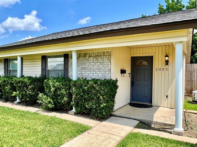 2005 Cedarwood Dr in Carrollton, TX - Building Photo - Building Photo